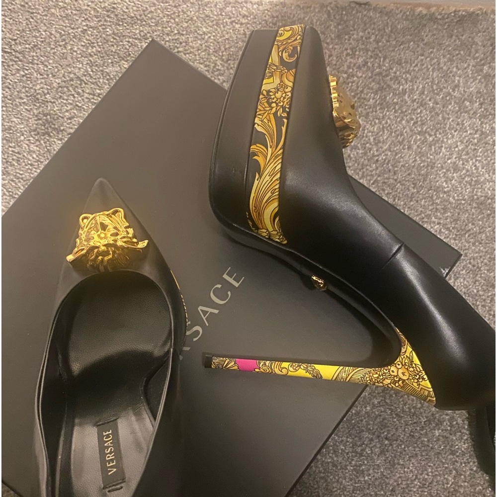 Versace